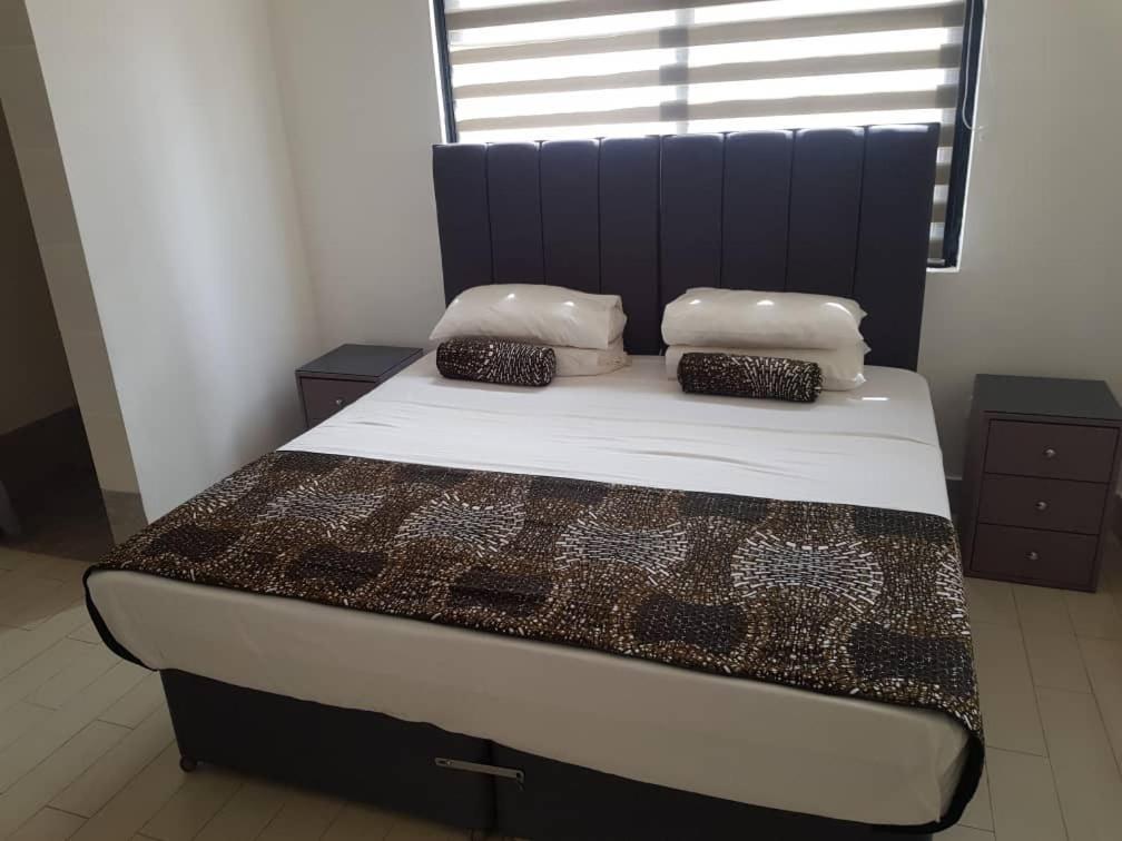 Relax Waterfront Serviced Apartment Bijilo Esterno foto
