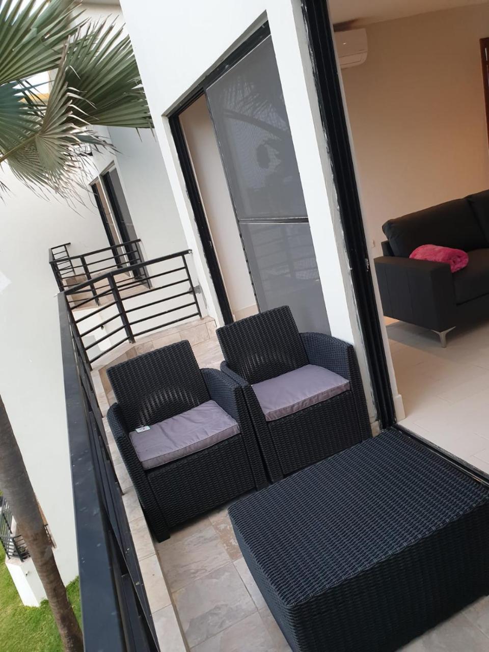 Relax Waterfront Serviced Apartment Bijilo Esterno foto